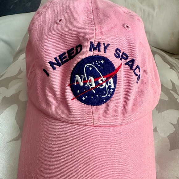 NASA Cap - Picture 3 of 5